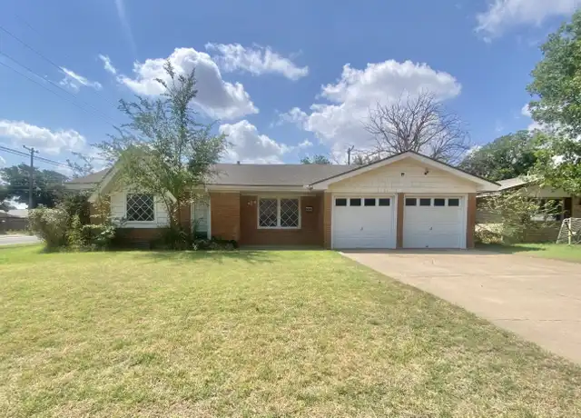 Property at 5501 8th St, Lubbock, TX, 79416, 3 beds, 2 baths, [object Object]