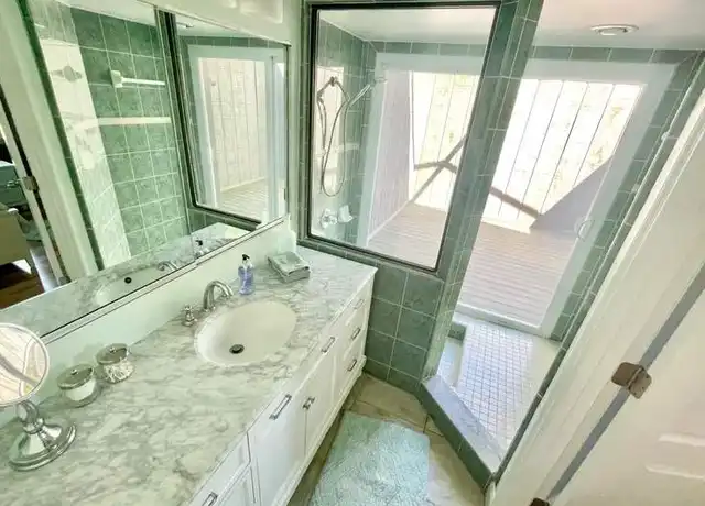 Property at 6189 W Pine Cir, Crystal River, FL, 34429, 3 beds, 2 baths, [object Object]