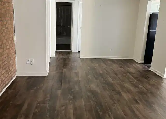 Property at 4049 Reading Rd Unit 43, Cincinnati, OH, 45229, 1 bed, 1 bath, [object Object]