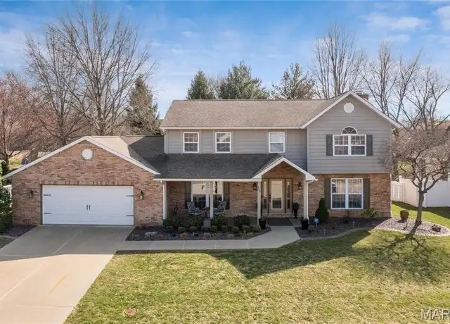Property at 709 Saint Nicholas Dr, O Fallon, IL, 62269, 4 beds, 2.5 baths, [object Object]