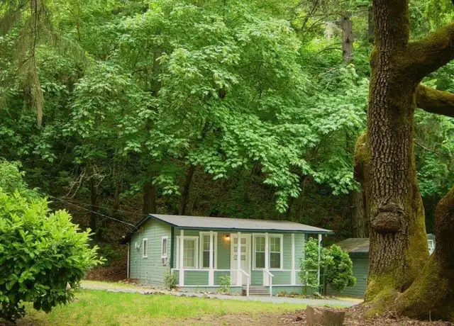Property at 3251 Rogue River Hwy Unit 4, Grants Pass, OR, 97527, 1 bed, 1 bath, [object Object]