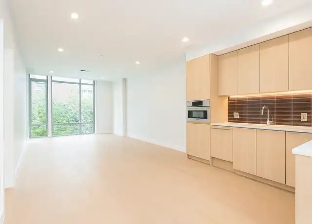 Property at Vivre - 1224 M St NW, Washington, DC, 20005, 2 beds, 2 baths, [object Object]