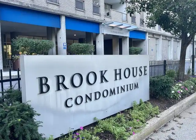 Property at 33 Pond Ave #502, Brookline, MA, 02445, 1 bed, 1 bath, [object Object]