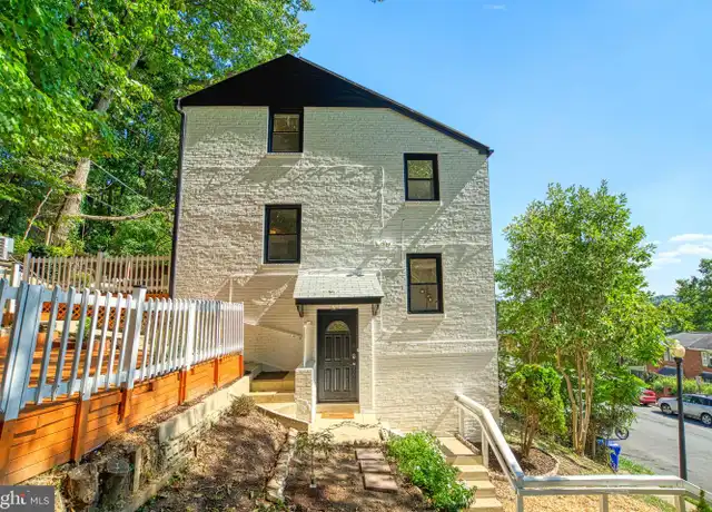 Property at 3731 Kemper Rd, Arlington, VA, 22206, 3 beds, 2 baths, [object Object]