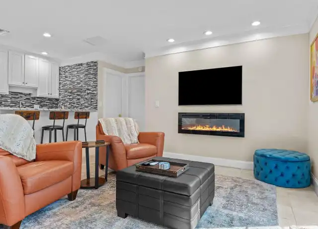 Property at 137 Macfarlane Dr, Delray Beach, FL, 33483, 2 beds, 2 baths, [object Object]