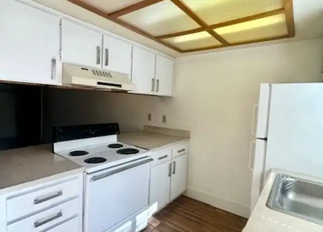 Property at 723 1st Ave S #3, Kent, WA, 98032, 2 beds, 1.5 baths, [object Object]