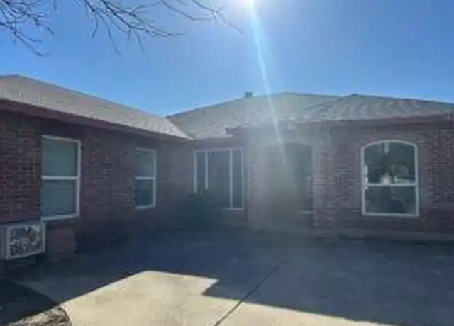 Property at 1928 Helen Ln, Lewisville, TX, 75067, 4 beds, 2 baths, [object Object]