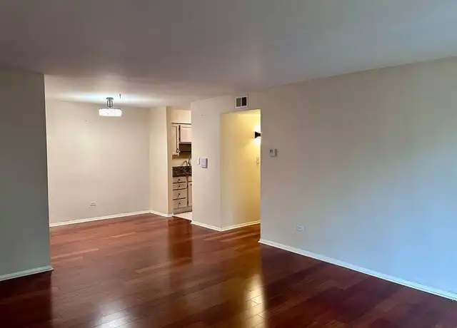 Property at 6102 Knoll Valley Dr #206, Willowbrook, IL, 60527, 2 beds, 2 baths, [object Object]