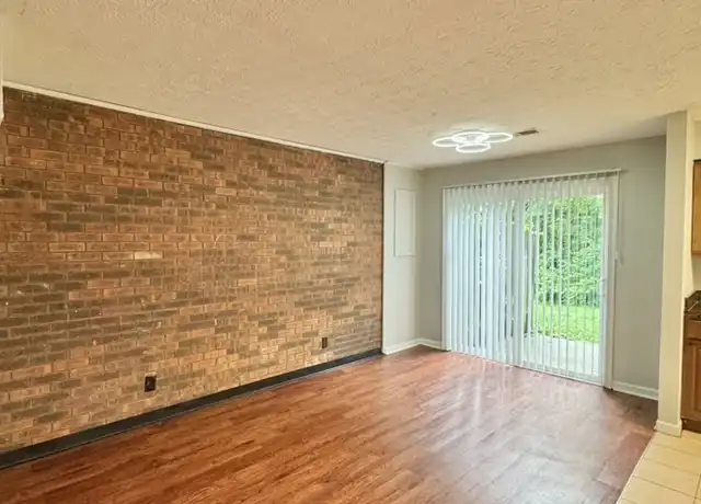Property at 1167 Tatesbrook Dr Unit B, Lexington, KY, 40517, 3 beds, 1.5 baths, [object Object]