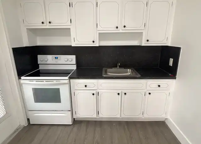 Property at 1018 NW 2nd St Unit 4, Miami, FL, 33128, 2 beds, 1 bath, [object Object]