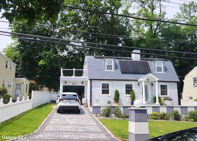 Property at 46 Randolph Rd, White Plains, NY, 10607, 3 beds, 2 baths, [object Object]