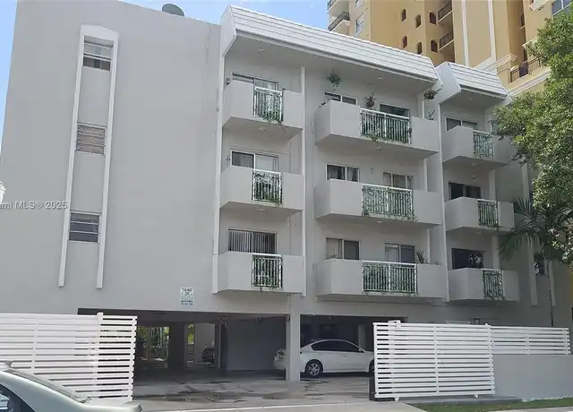 Property at 130 Mendoza Ave Unit 21, Coral Gables, FL, 33134, 1 bed, 1 bath, [object Object]
