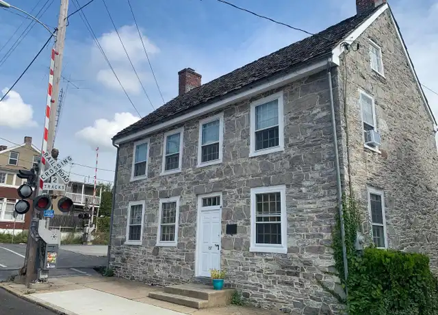 Property at 157 N Newberry St, York, PA, 17401, 2 beds, 2 baths, [object Object]