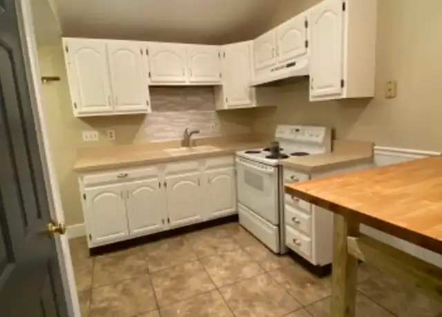 Property at 69 Greenwood Ave Unit C, Bethel, CT, 06801, 1 bed, 1 bath, [object Object]