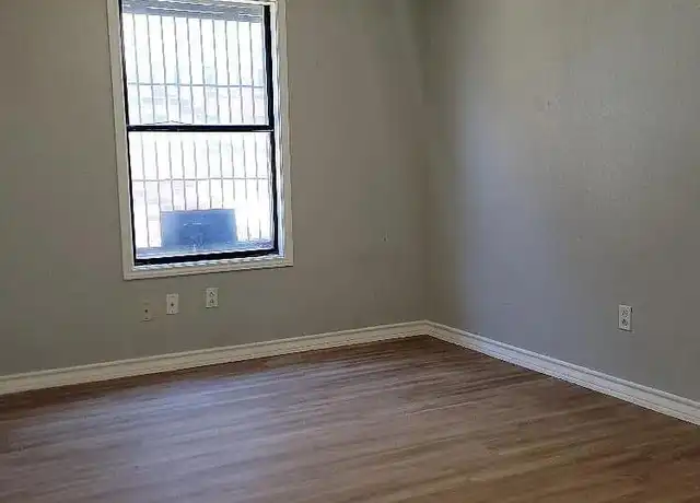 Property at 4807 60th St, Lubbock, TX, 79414, 3 beds, 2 baths, [object Object]