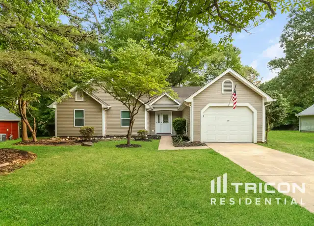 Property at 10723 Spruce Knob Ln, Charlotte, NC, 28214, 3 beds, 2 baths, [object Object]