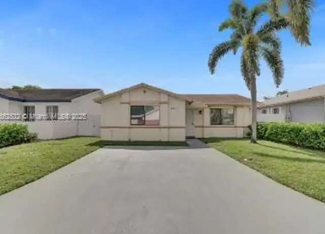Property at 5310 NW 197th Ter, Miami Gardens, FL, 33055, 2 beds, 2 baths, [object Object]