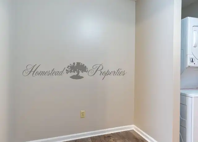Property at 271 S Austin Springs Rd Unit 1, Johnson City, TN, 37601, 1 bed, 1 bath, [object Object]