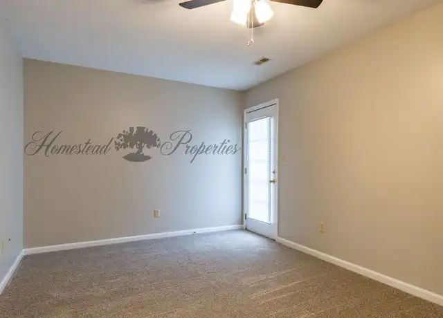 Property at 271 S Austin Springs Rd Unit 1, Johnson City, TN, 37601, 1 bed, 1 bath, [object Object]