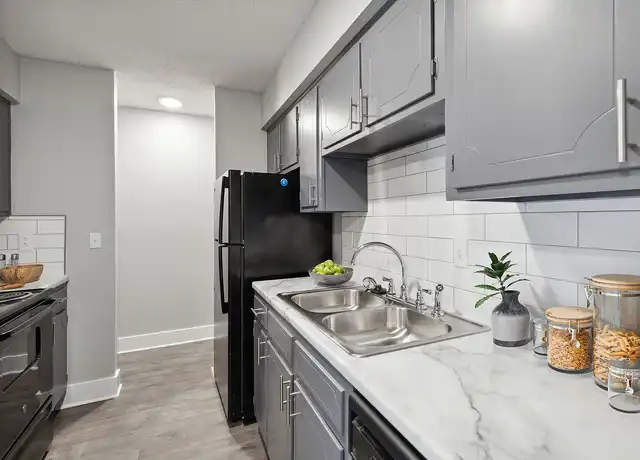 Property at Nottingham Apartments - 228 Sanders Ferry Rd, Hendersonville, TN, 37075, 1-2 bed, 1-2 bath, [object Object]