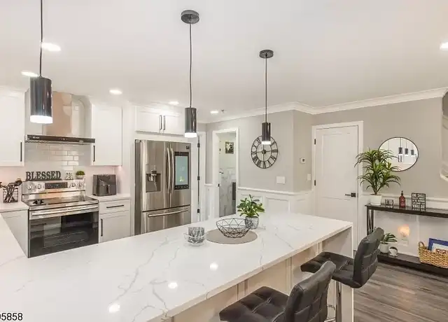 Property at 909 River Renaissance, East Rutherford, NJ, 07073, 2 beds, 2 baths, [object Object]