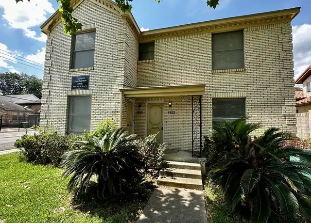 Property at 1922 W Main St, Houston, TX, 77098, 2 beds, 1 bath, [object Object]