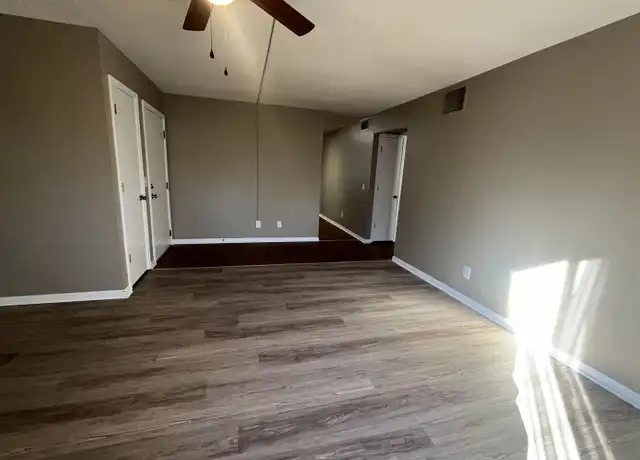 Property at 511 Laurel St Unit D, Warrensburg, MO, 64093, 2 beds, 1 bath, [object Object]