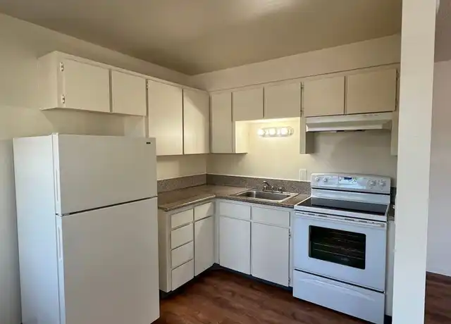 Property at 635 SE 182nd Ave Unit 709, Portland, OR, 97233, 2 beds, 1 bath, [object Object]