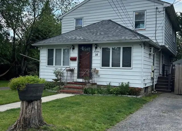 Property at 14 Walnut Ave E, Farmingdale, NY, 11735, 3 beds, 1 bath, [object Object]
