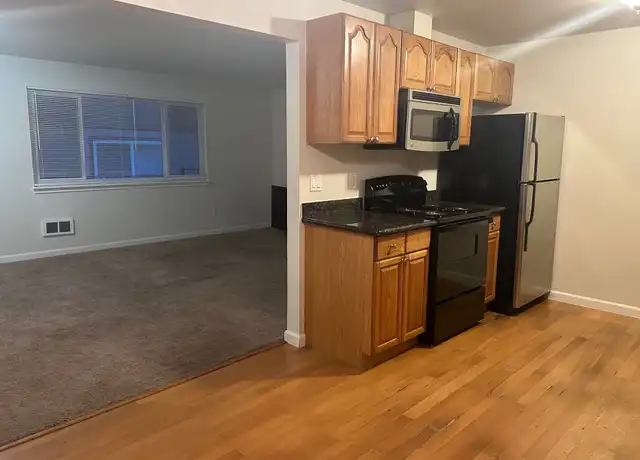 Property at 3021 NE 140th St Apt 5, Seattle, WA, 98125, 3 beds, 1 bath, [object Object]