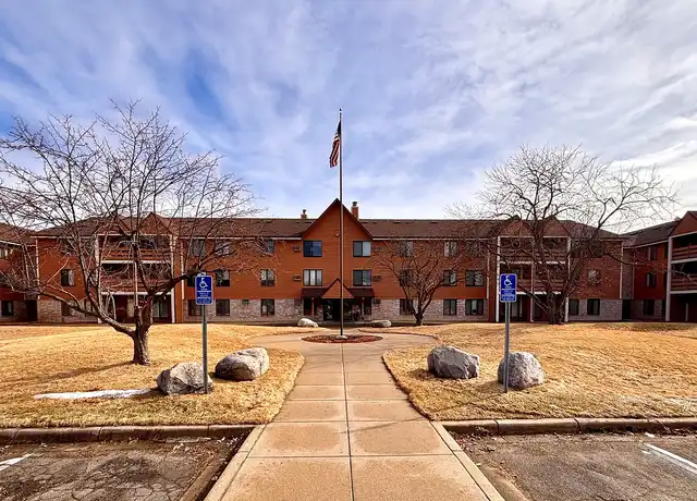 Property at Country Village Apartments - 1265 Marschall Rd, Shakopee, MN, 55379, 1 bed, 1 bath, [object Object]