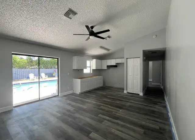 Property at 1573 Hawthorne Pl, Wellington, FL, 33414, 10 beds, 1 bath, [object Object]