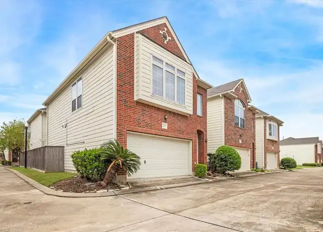 Property at 1727 Aden Dr, Houston, TX, 77003, 2 beds, 2 baths, [object Object]
