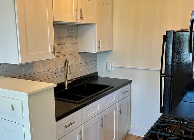 Property at 100 Miami Road - 100 Miami Rd, Pontiac, MI, 48341, 1 bed, 1 bath, [object Object]