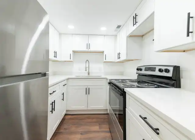 Property at 45 Governors Pl Unit 13, Columbus, OH, 43203, 1 bed, 1 bath, [object Object]