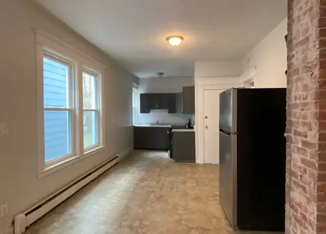 Property at 76 Lilac St Unit 76 1st Floor, New Haven, CT, 06511, 3 beds, 1 bath, [object Object]