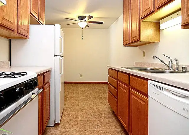 Photo of 354 Kent Ln, Madison, WI 53713