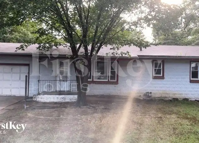 Property at 8911 NE Sammy Ln, Kansas City, MO, 64155, 3 beds, 1 bath, [object Object]