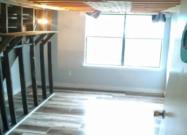 Property at 4608 Silverstone Dr, Austin, TX, 78744, 1 bed, 1 bath, [object Object]