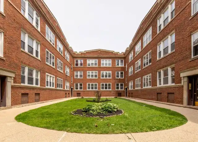 Property at 2104 W Birchwood Ave Unit 12-3, Chicago, IL, 60645, 2 beds, 1 bath, [object Object]