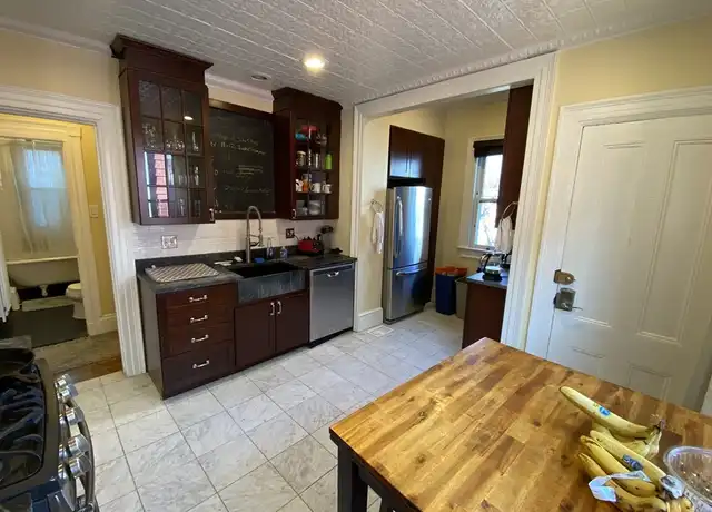 Property at 381 Highland Ave Unit 2, Somerville, MA, 02144, 5 beds, 2 baths, [object Object]