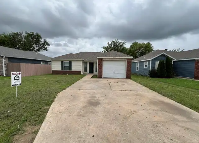 Property at 609 Marigold Ave, Springdale, AR, 72764, 3 beds, 2 baths, [object Object]