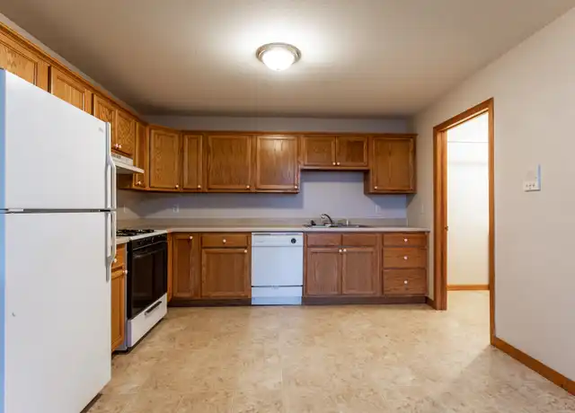 Property at 924 School St, Washington, IL, 61571, 2 beds, 2 baths, [object Object]