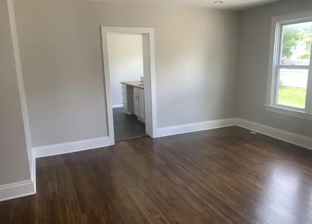 Property at 1095 S Ohio Ave Unit 3, Columbus, OH, 43206, 2 beds, 1 bath, [object Object]
