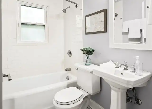 Property at 120 39th Ave N, Nashville, TN, 37209, 2 beds, 1 bath, [object Object]