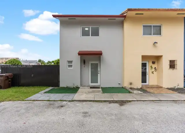 Property at 1790 W 58th St #1, Hialeah, FL, 33012, 2 beds, 2.5 baths, [object Object]