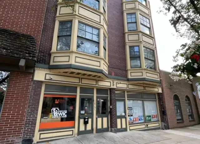 Property at 132 W Market St Unit 3B, York, PA, 17401, 3 beds, 1 bath, [object Object]