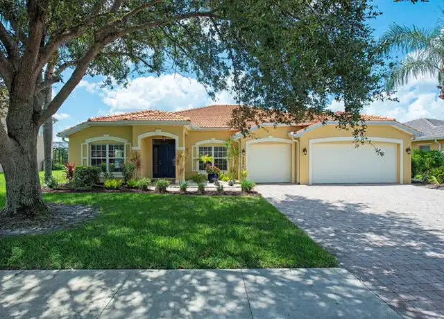Property at 2271 Grove Dr, Naples, FL, 34120, 4 beds, 3 baths, [object Object]