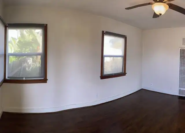 Property at 530 Rockledge St, Oceanside, CA, 92054, 2 beds, 1 bath, [object Object]