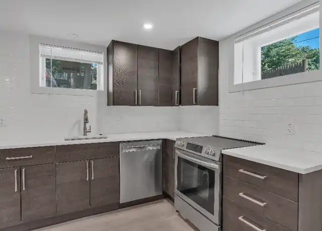 Property at 182 Waterman St Unit 1B, Providence, RI, 02906, 0 beds, 1 bath, [object Object]